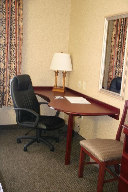 Hampton Inn & Suites Toledo-Perrysburg Rossford Pokoj fotografie